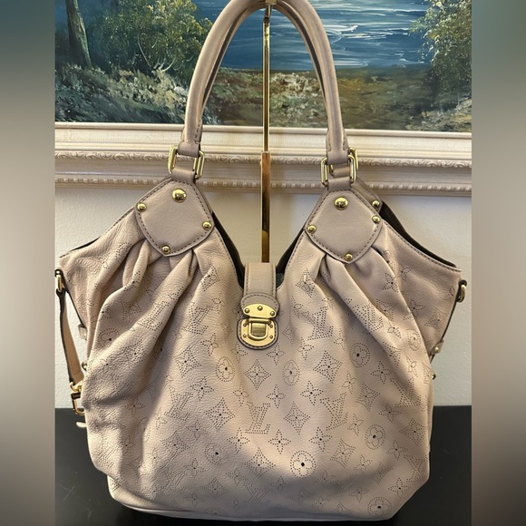 Louis Vuitton Monogram Mahina Hobo beige - Picture 5 of 16
